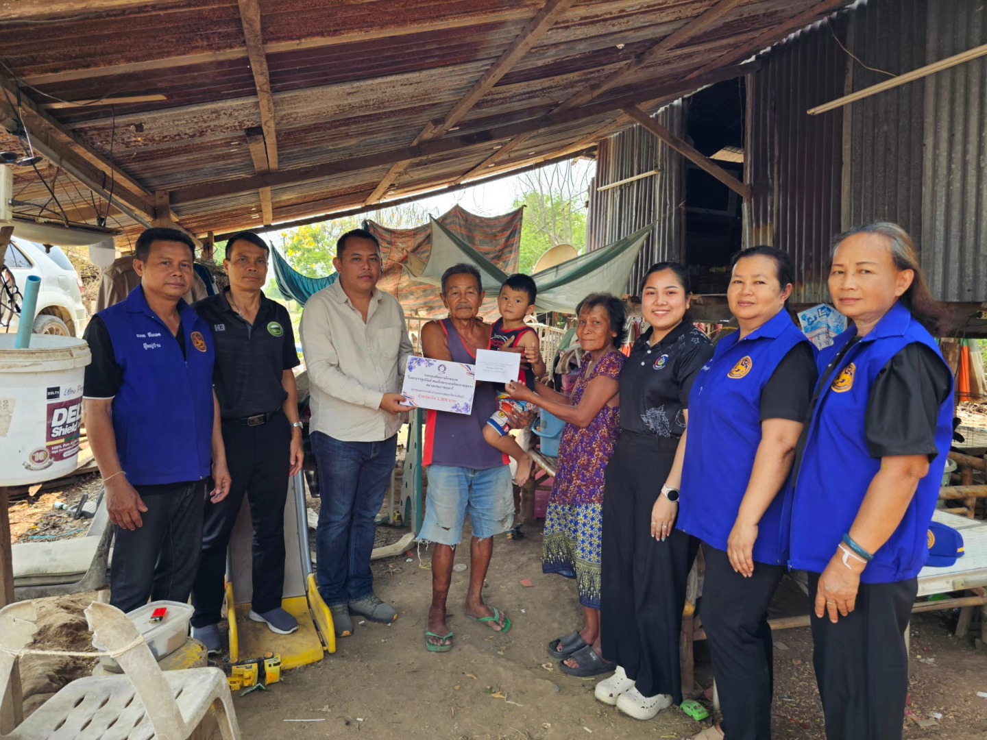 ขับเคลื่อนกองทุนพัฒนาเด็กชนบท มอบทุนการศึกษาเด็กด้อยโอกาสในพื้นที่ตำบลหนองนาแซงและตำบลบ้านค่าย