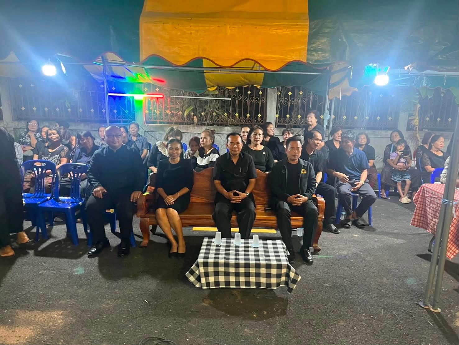 ร่วมเป็นเจ้าภาพสวดอภิธรรม “คุณพ่อชุมพร ศรีชัย” บิดาของนางสาวปราวีย์ ศรีชัย นักวิชาการพัฒนาชุมชนปฏิบัติการ